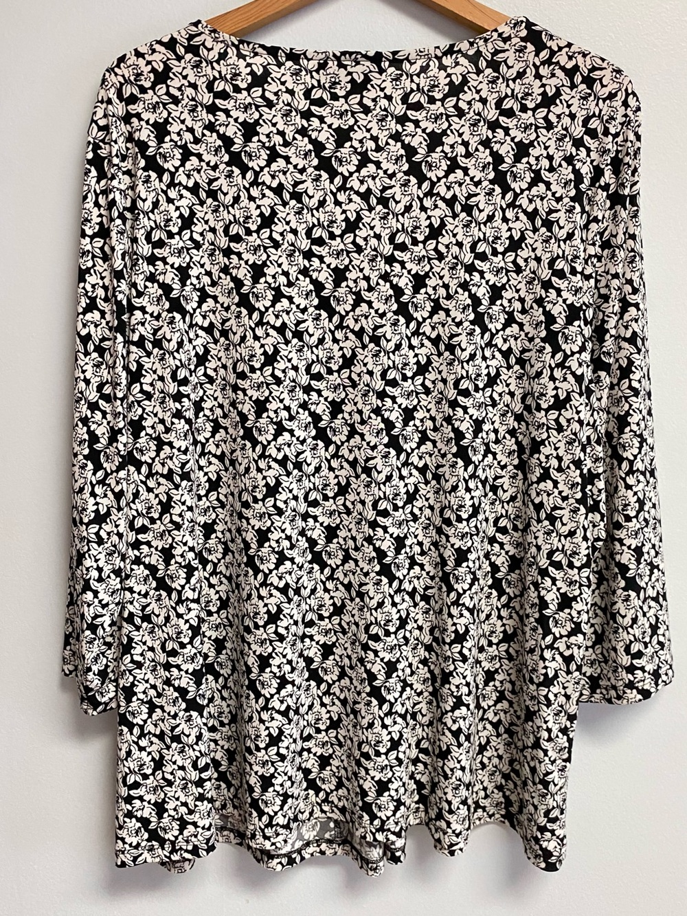 LANE BRYANT TOP - 22/24 - Picture 6 of 8